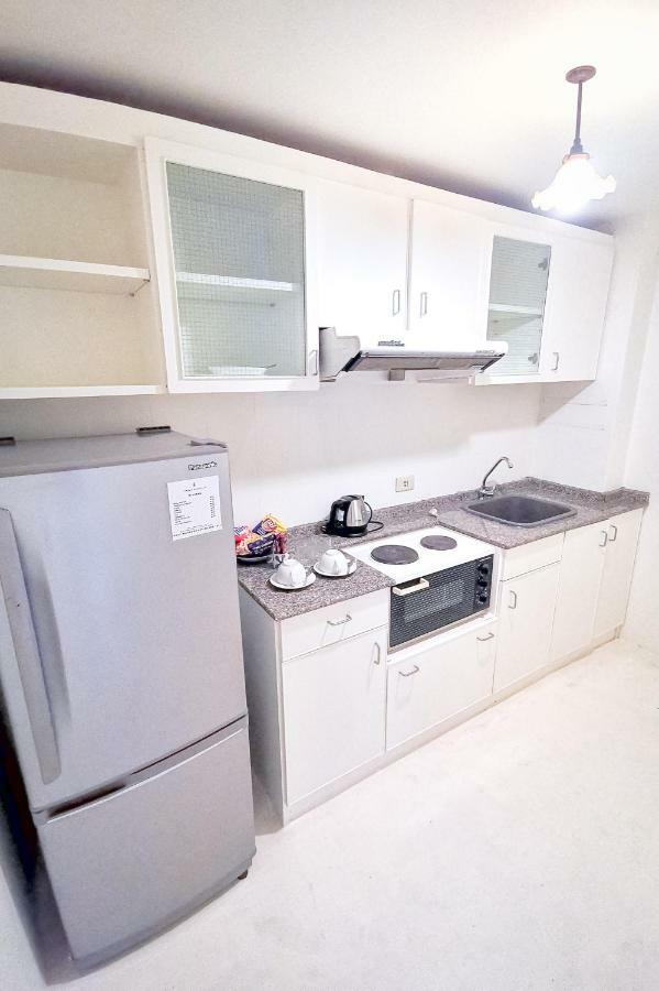 Vimala Residence (Adults Only) Bangkok Exteriör bild