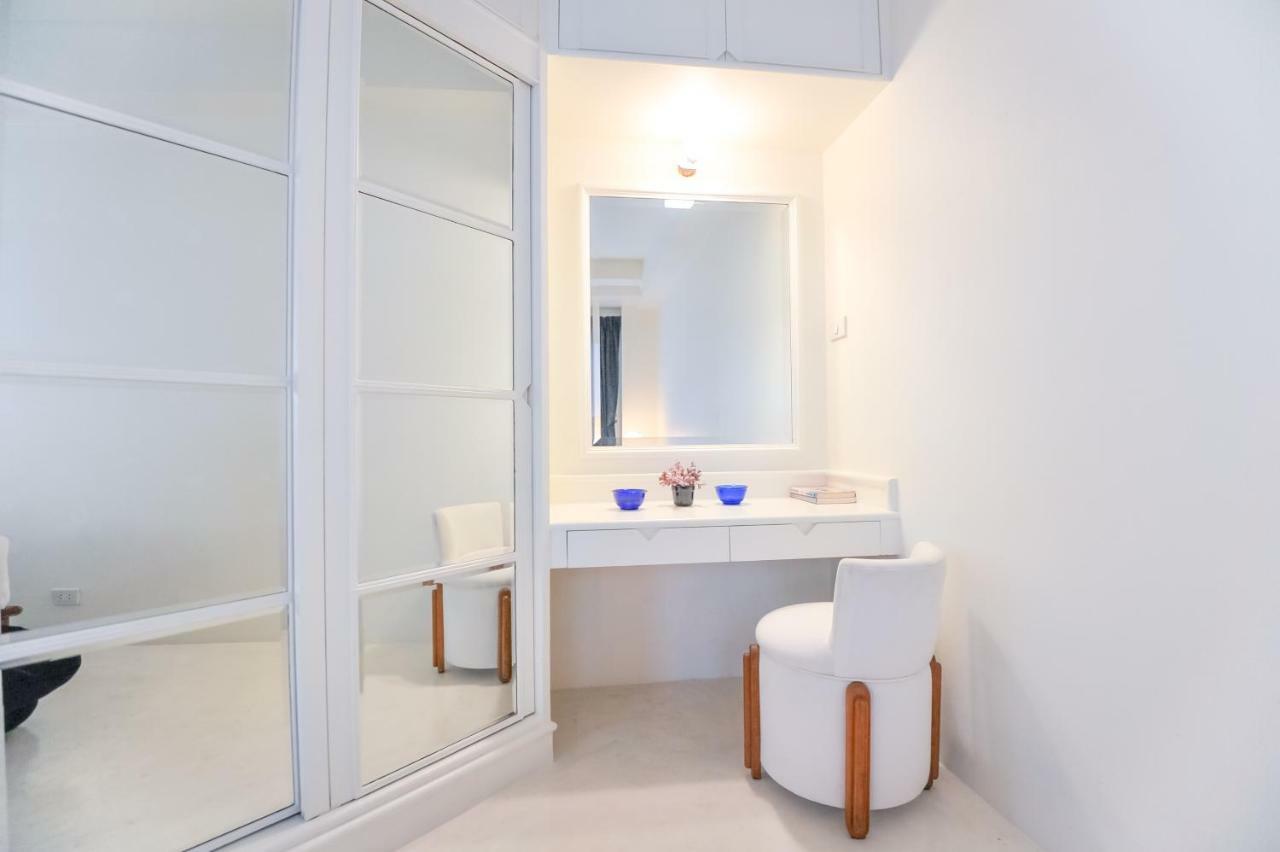 Vimala Residence (Adults Only) Bangkok Exteriör bild